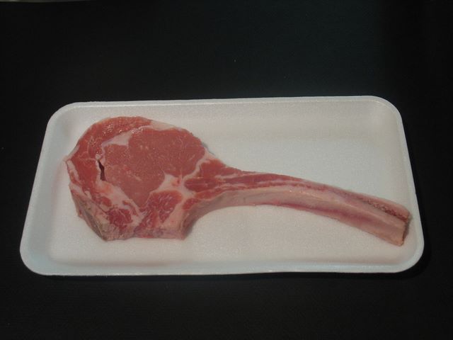 Veal Chops 1st cut frozen (Thin)